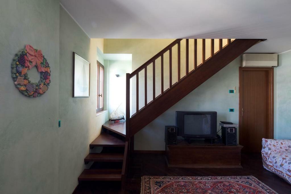 شقة Old Harbour House غرادو المظهر الخارجي الصورة